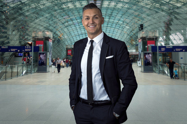 Un presentador multilingüe se puede emplear en todo el mundo