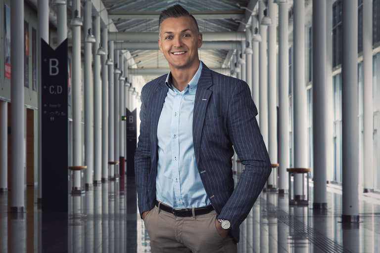 What distinguishes the popular trade fair presenter?