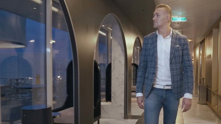 "Believe Your Eyes" Kampagne: Moderation für Costa Kreuzfahrten